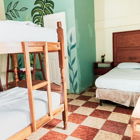 Hostal Eden Moyogalpa Esterno foto
