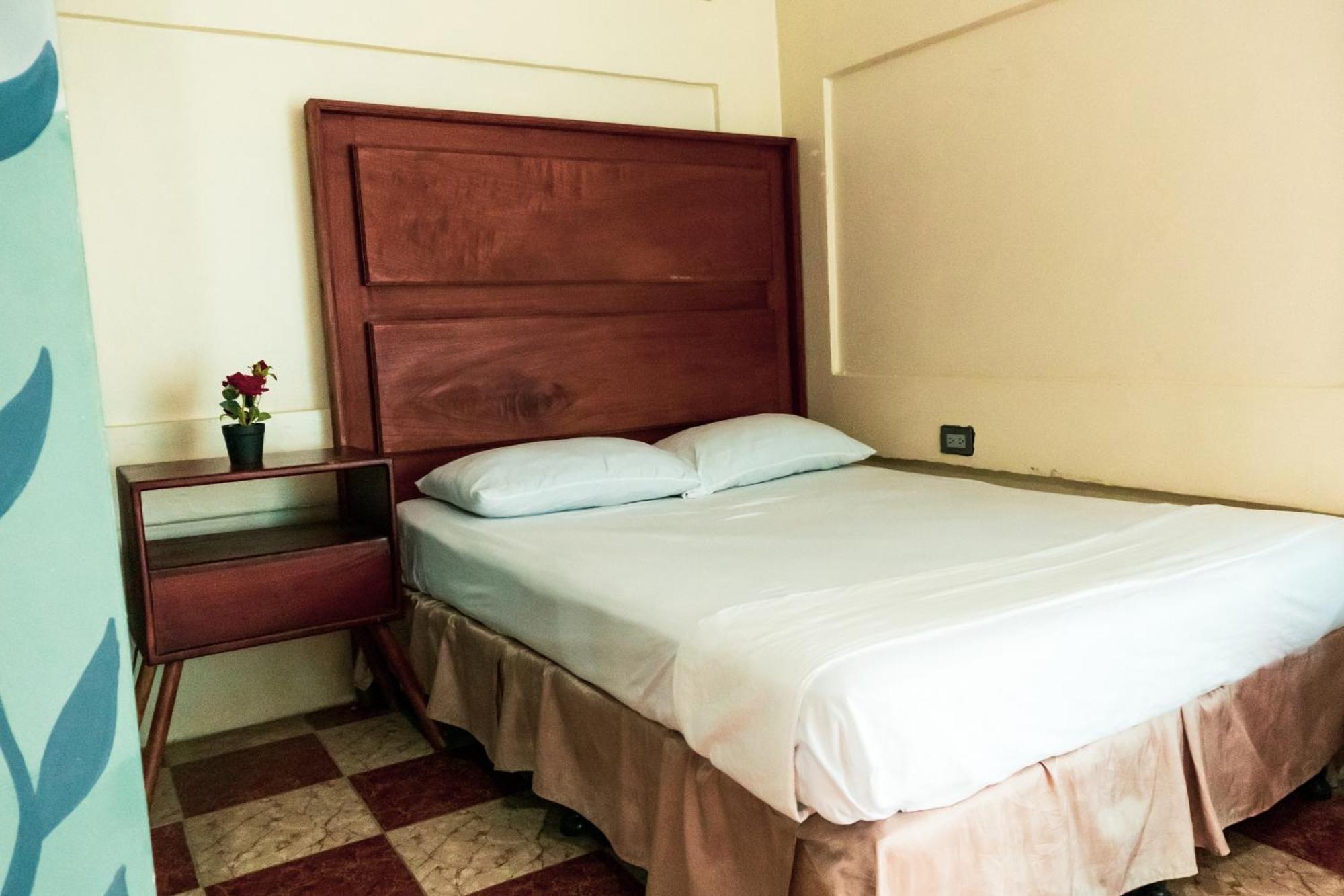Hostal Eden Moyogalpa Esterno foto