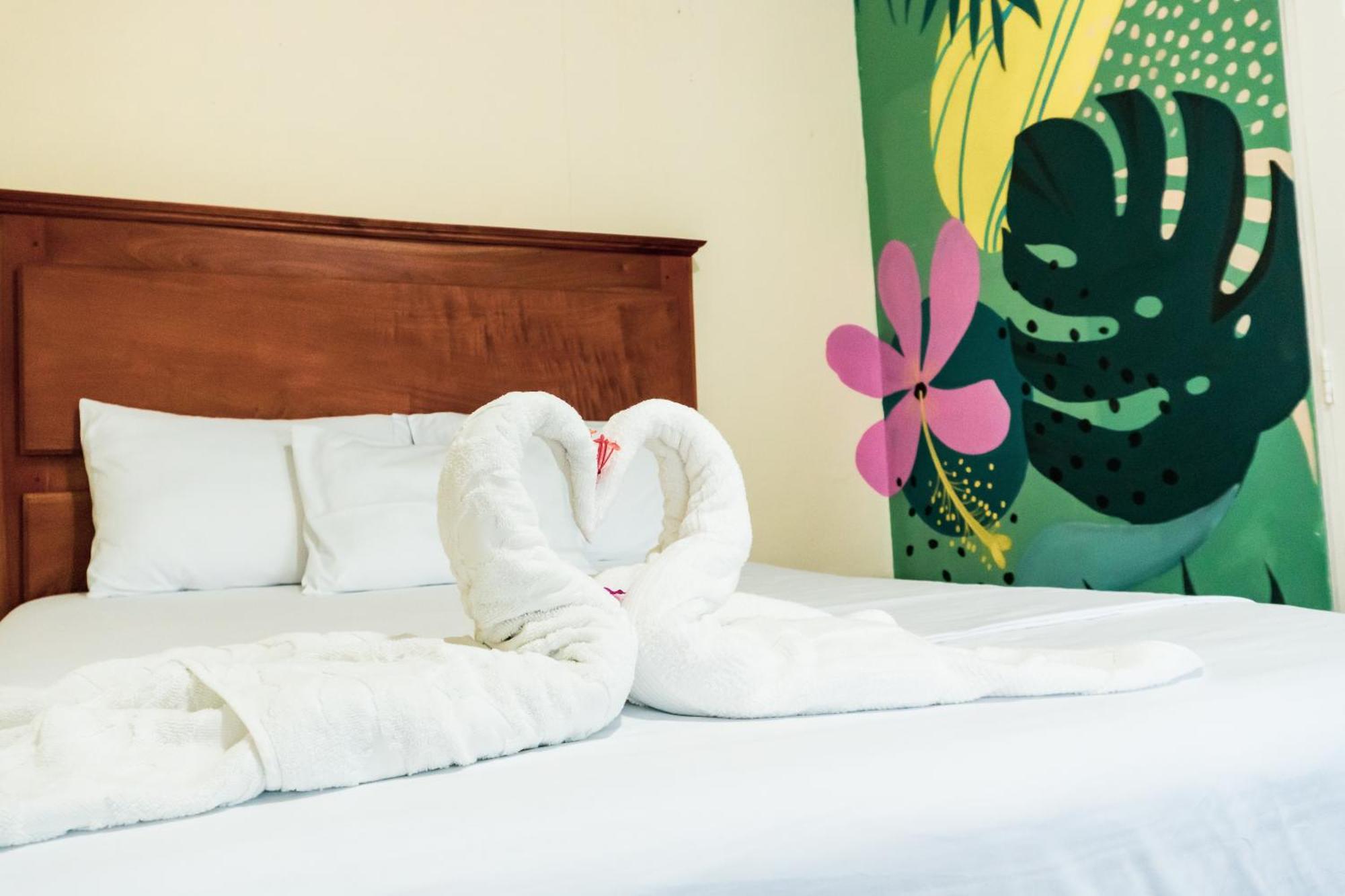 Hostal Eden Moyogalpa Esterno foto