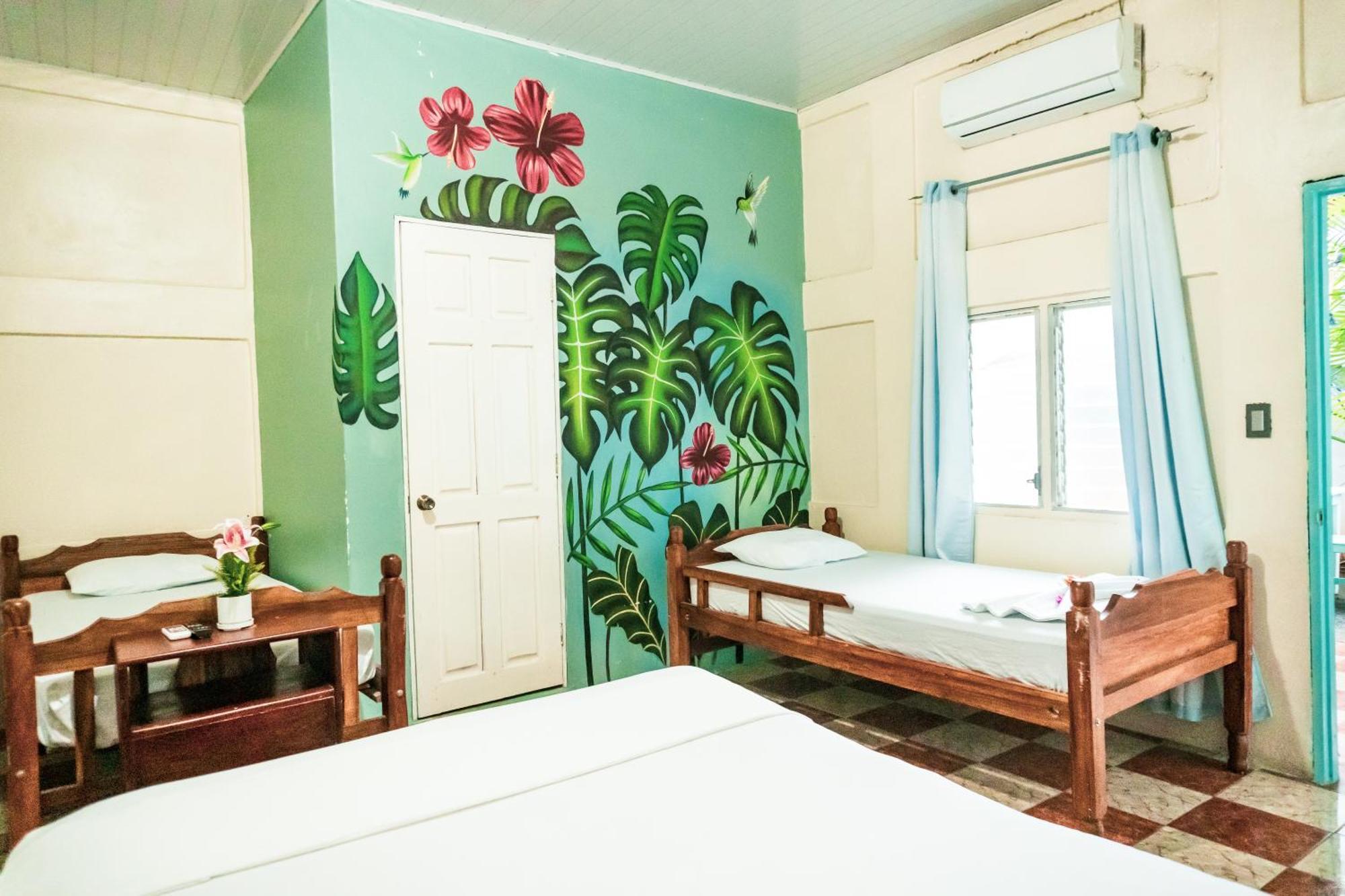 Hostal Eden Moyogalpa Esterno foto