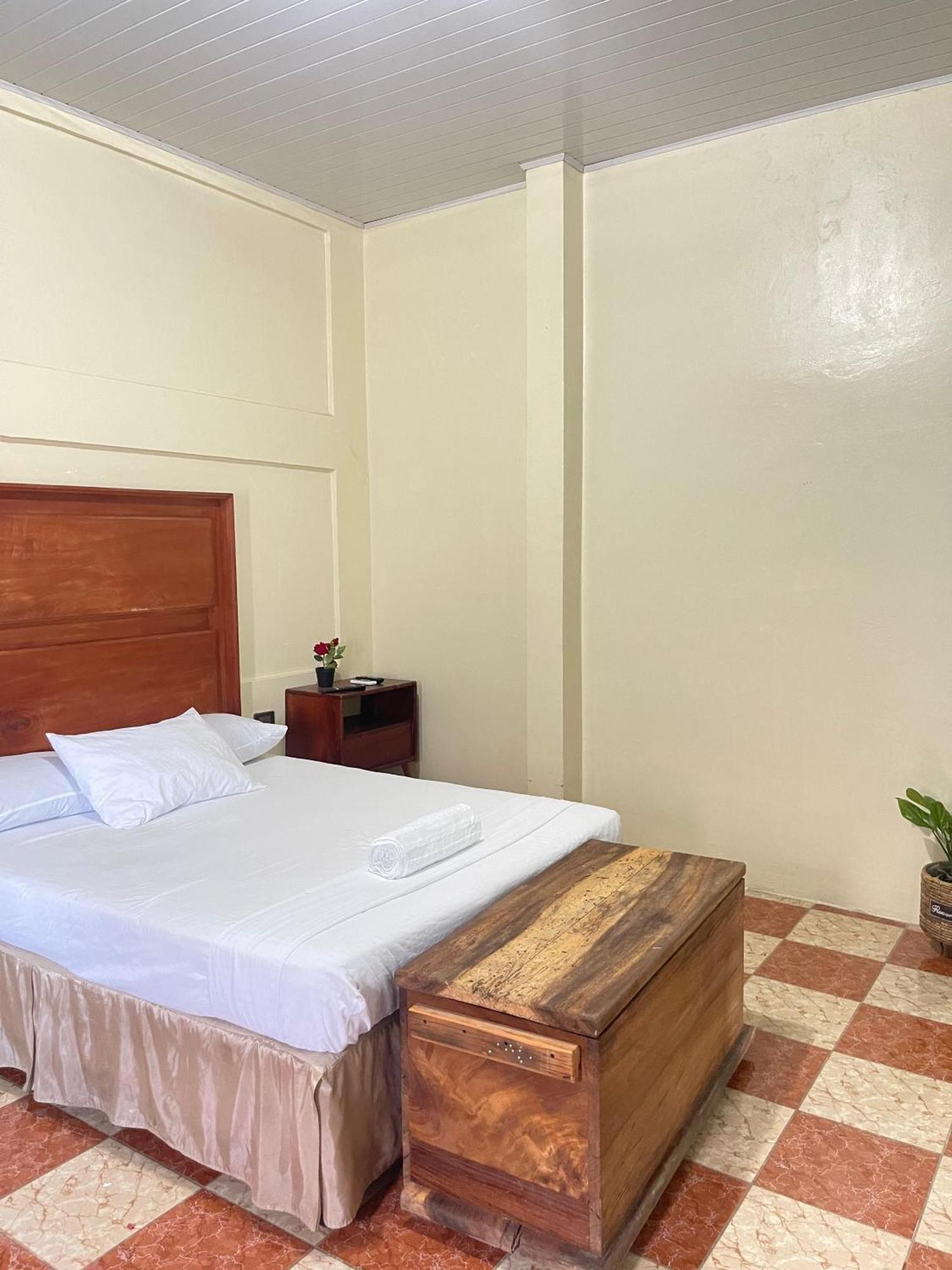 Hostal Eden Moyogalpa Esterno foto