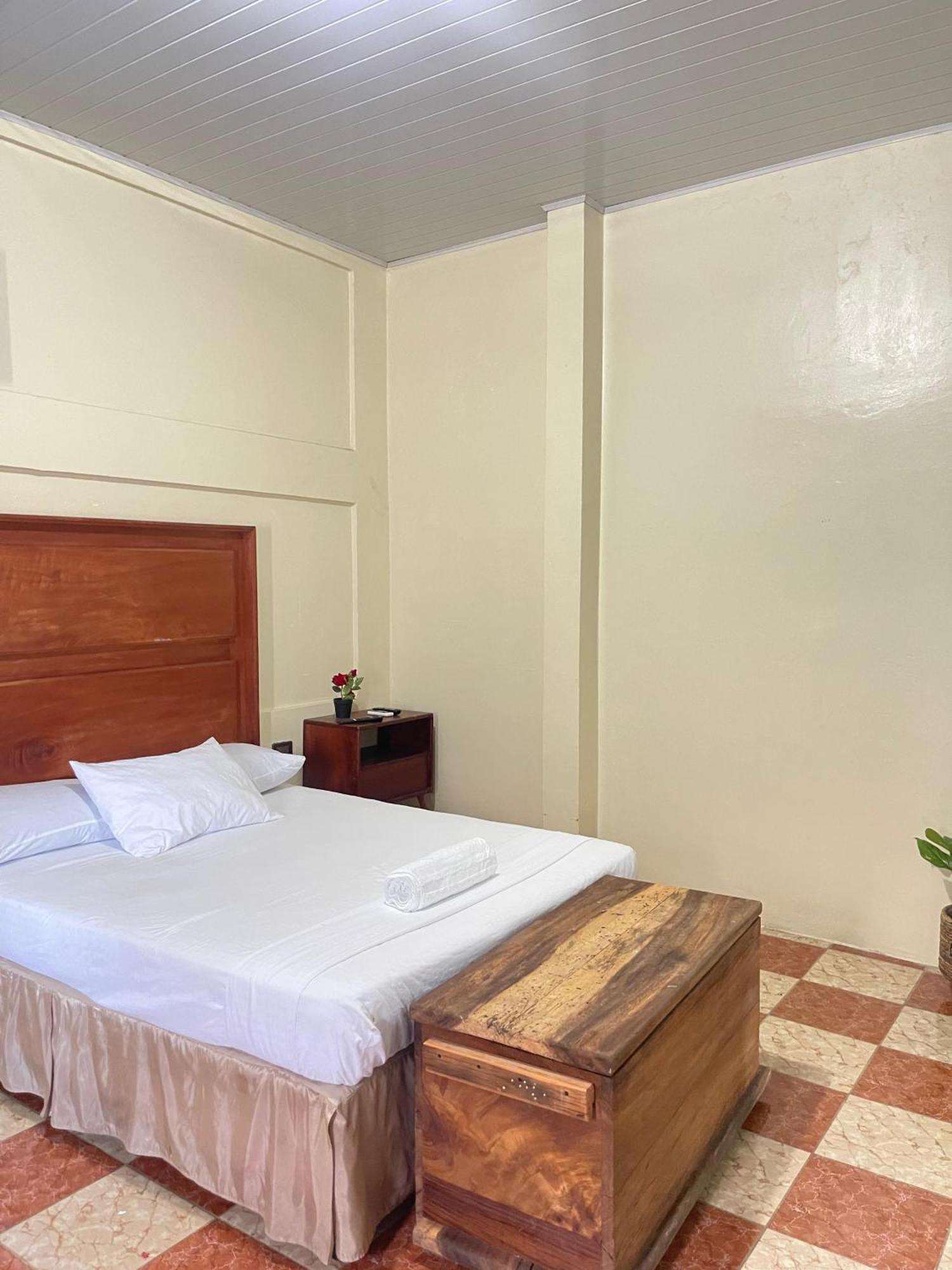 Hostal Eden Moyogalpa Esterno foto